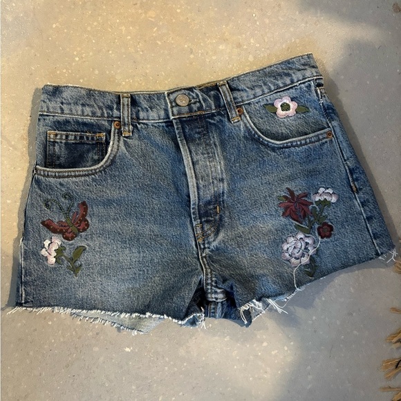Reformation Pants - Reformation Embroidered Shorts‎